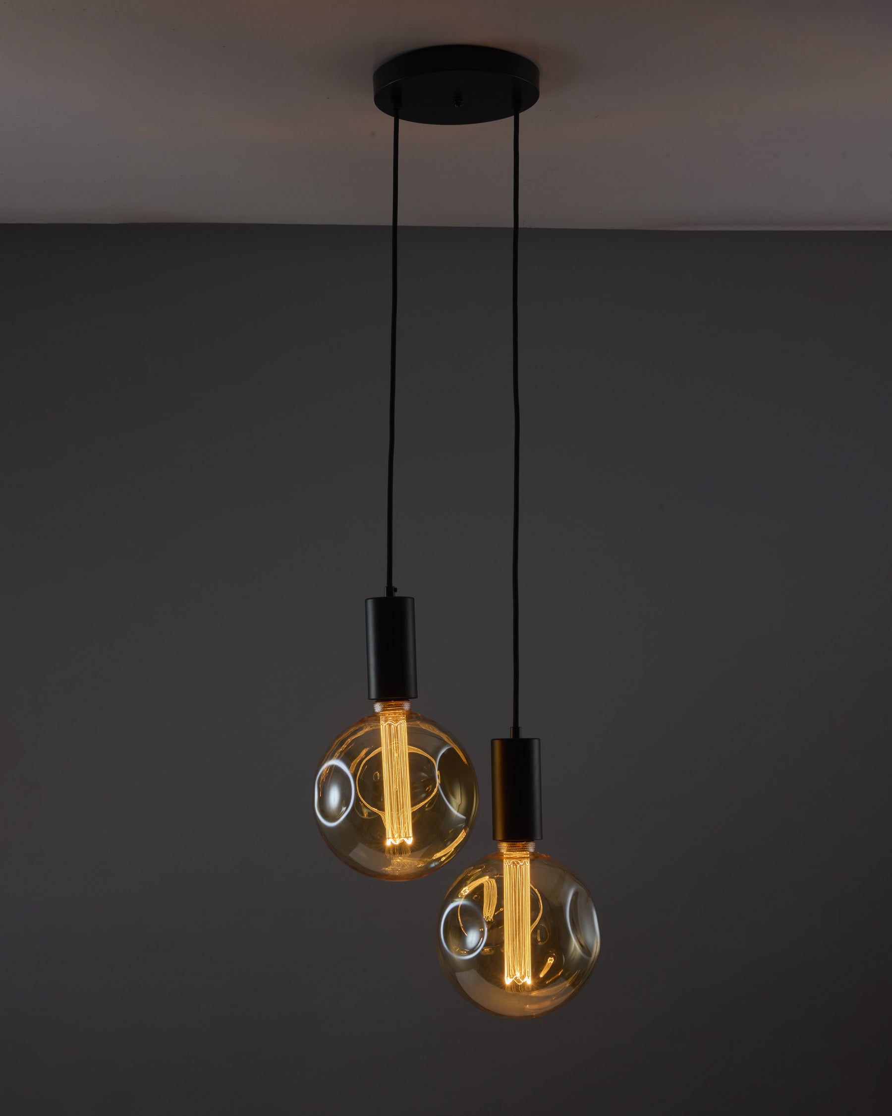 Drop Duo Forge Black Dimple Amber (Big Gold Holder)