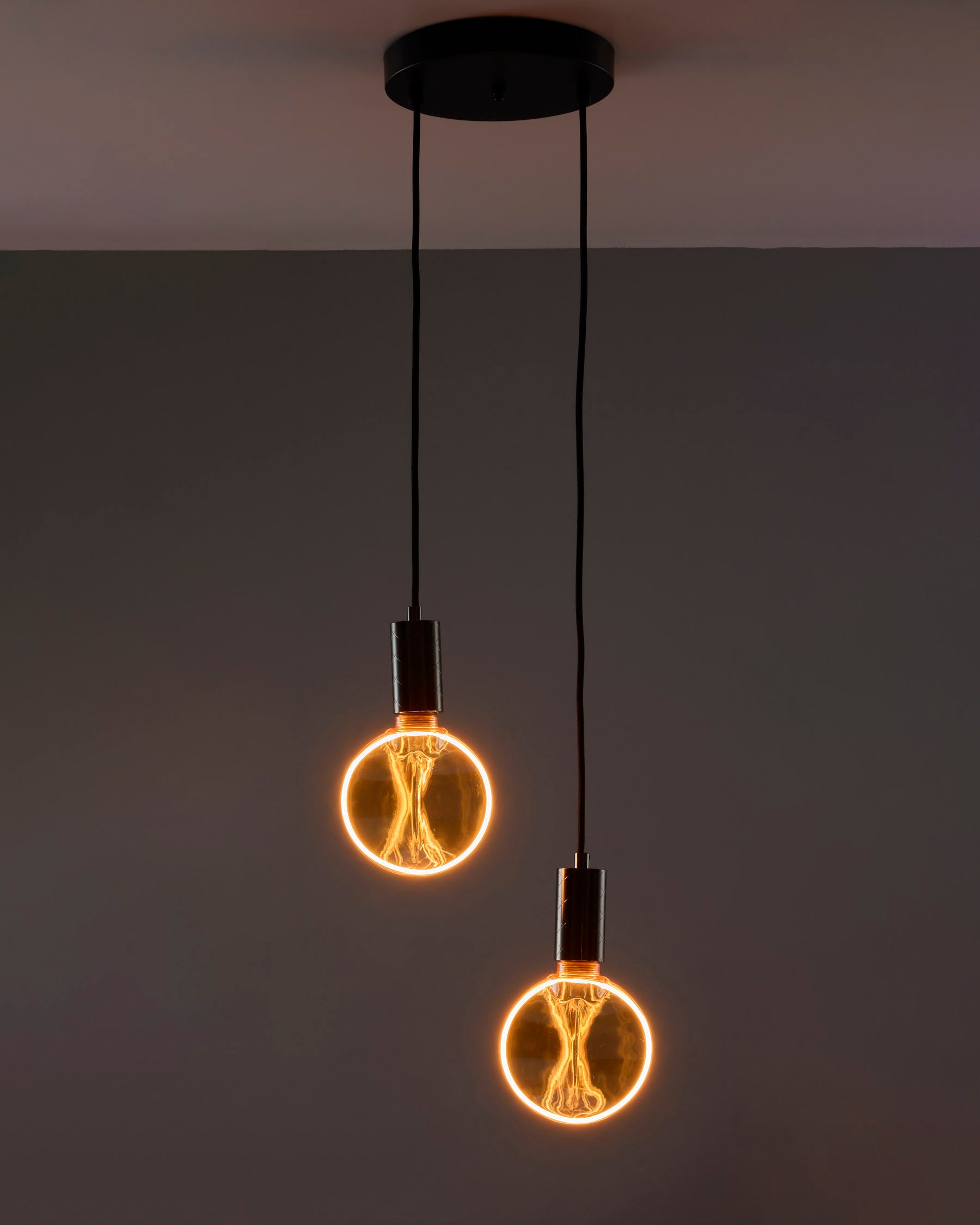 Drop Duo Forge Black Halo Small Amber (Antique Brass Holder)
