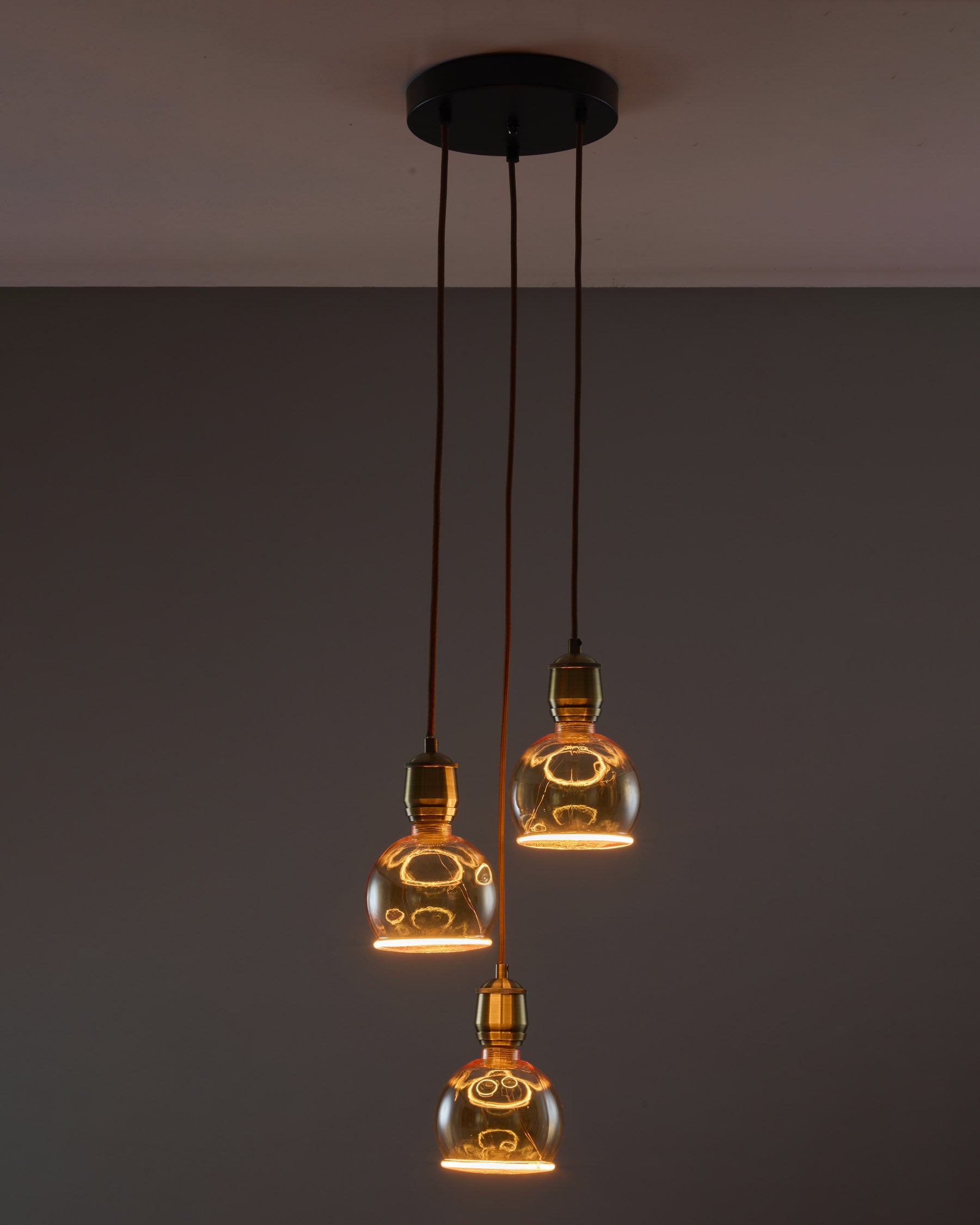 Drop Trio Forge Black Edge (Antique Brass Holder)
