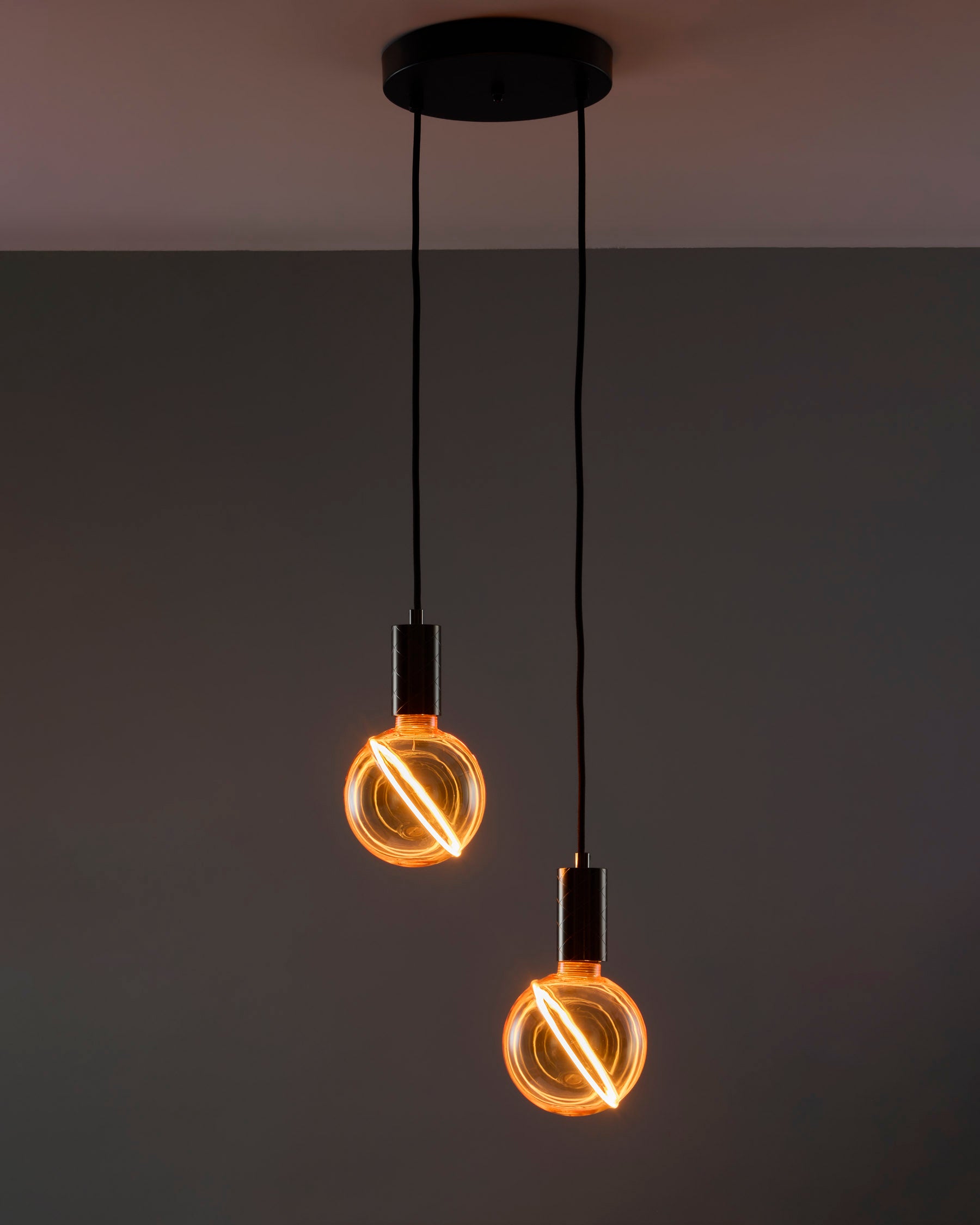 Drop Duo Forge Black Arc (Antique Brass Holder)