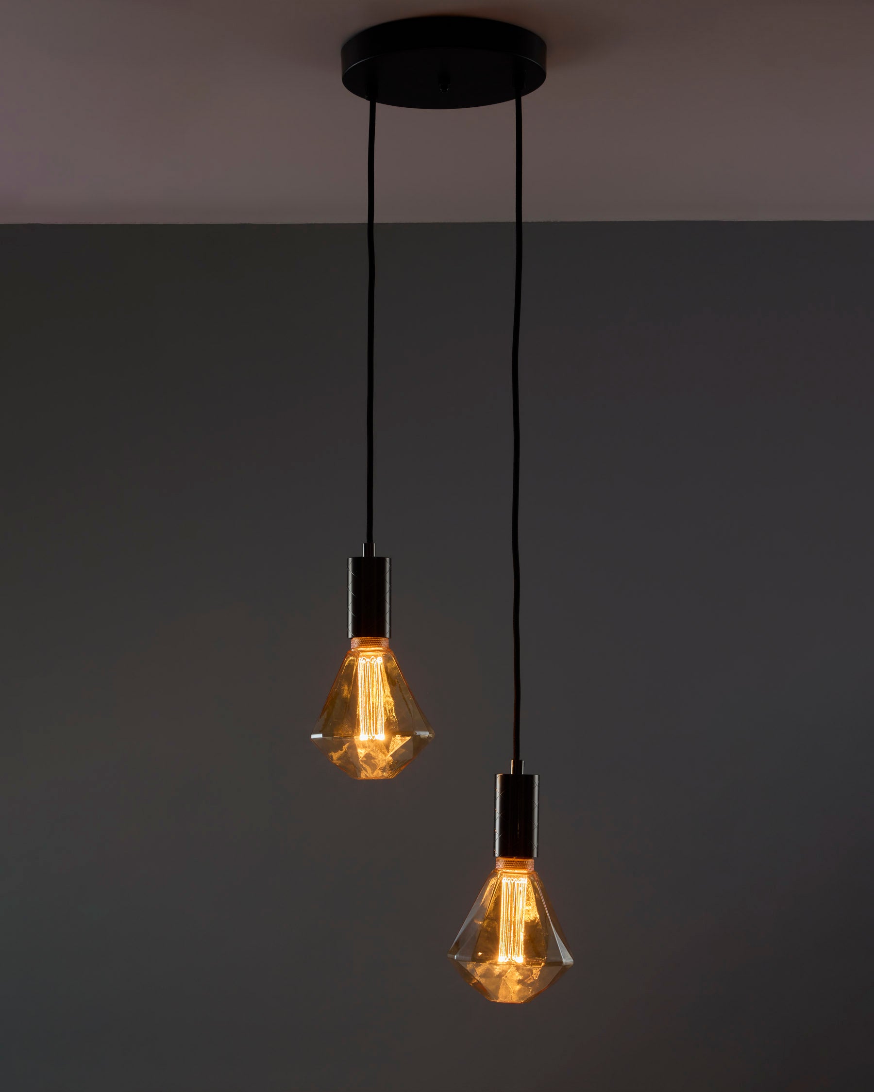 Drop Duo Forge Black Diamond (Antique Brass Holder)